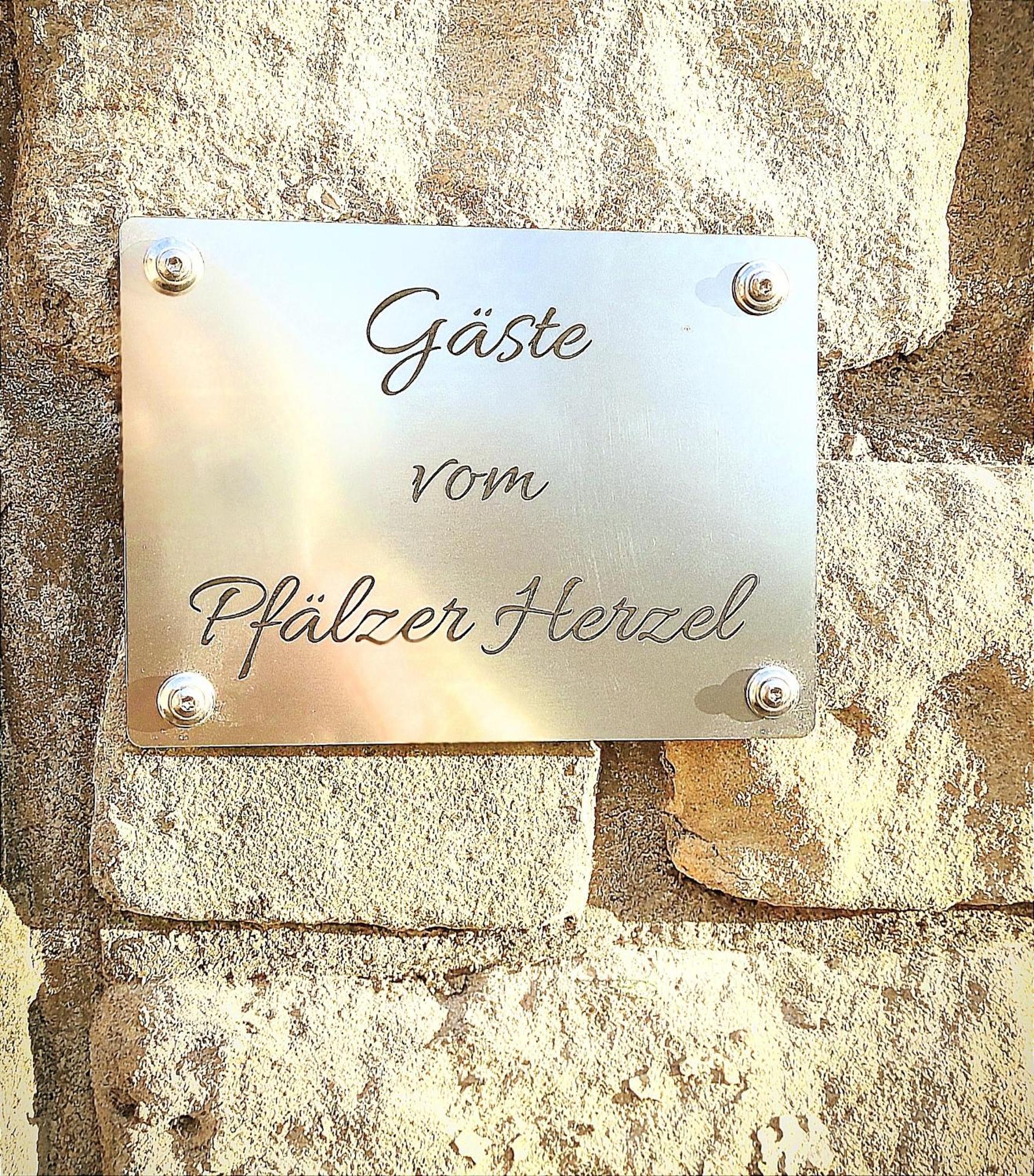Pfaelzer Herzel Neustadt an der Weinstraße Exterior foto